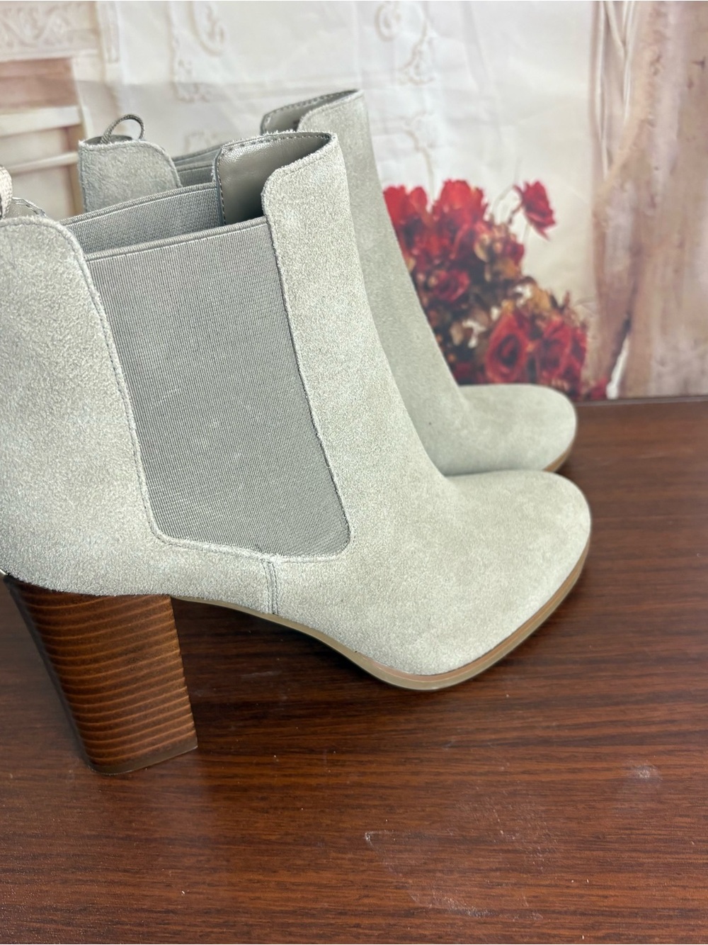 NEW Michael Kors Light Gray Suede Chelsea Ankle Boot - Picture 3 of 10